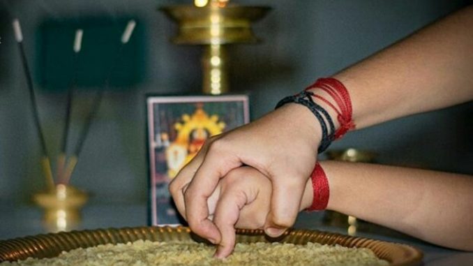 vidhyarambam-ezhuthiniruthu-a-hindu-tradition